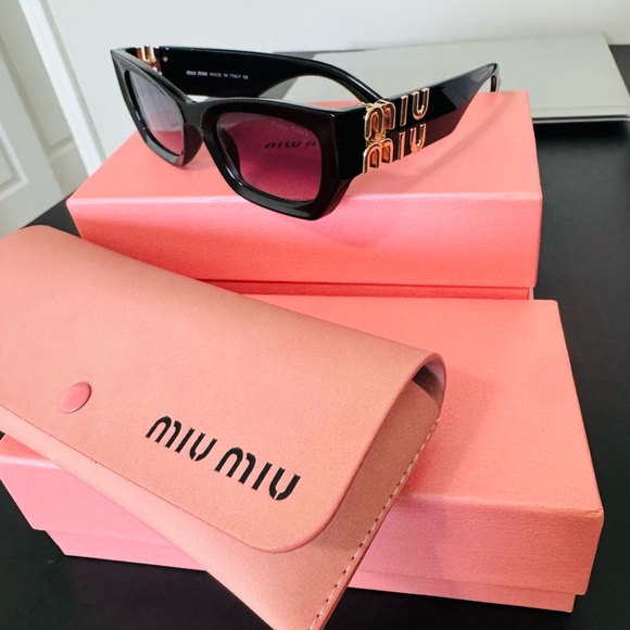 Miu Miu Glossy Black Sunglasses with Gradient Purple Lenses - Picture 4 of 8